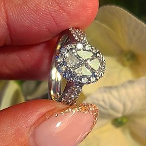 Helzberg 2 carat Halo Oval engagement bridal set